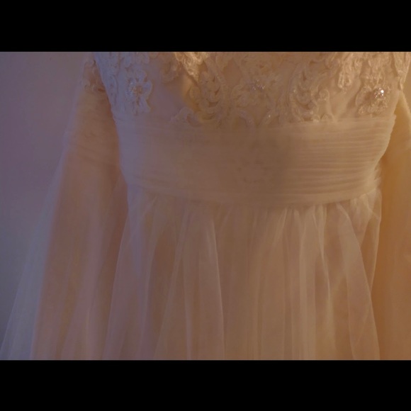 Ivory Strapless Wedding Dress NWT!! - Picture 2 of 7